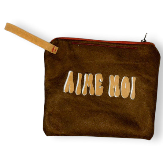 Aime Moi Heart-Felt Pochette Bag
